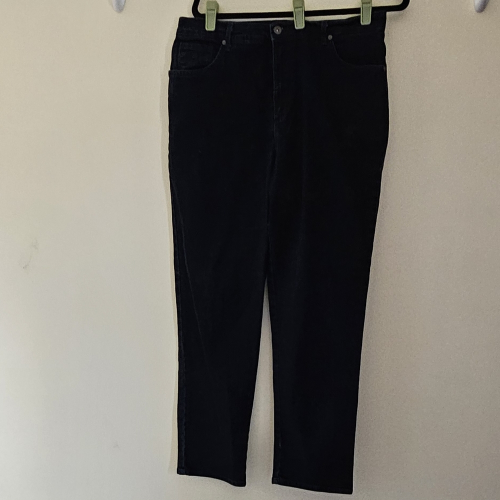 Gloria Vanderbilt Women's Black Straight Leg Jeans
